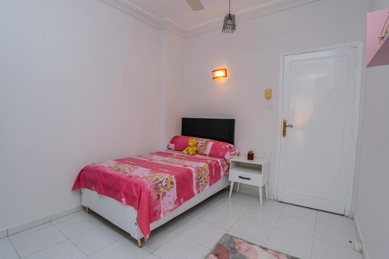 Madaress St Apartment *